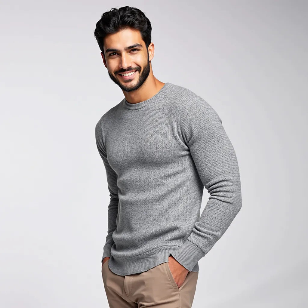 Pull col rond gris sobre et élégant