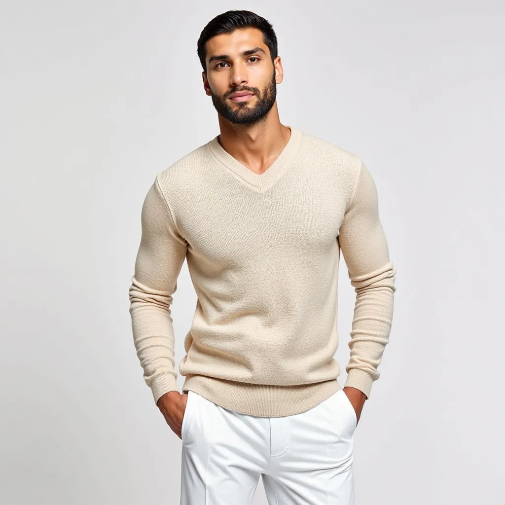 Pull col V beige élégant