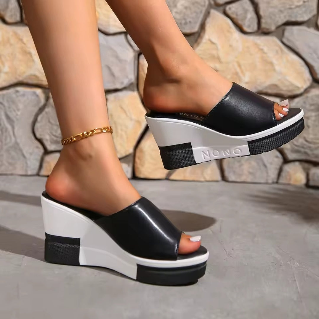 Héloïse Ultra Comfortable Wedge Sandals