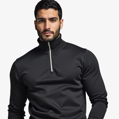 Pull à col montant zippé en noir élégant
